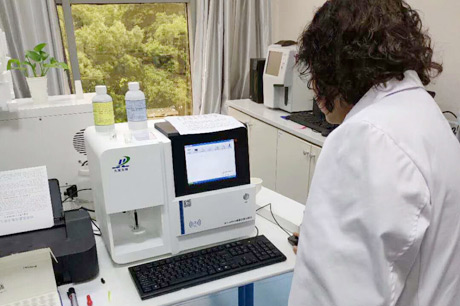 北京成人漫画网站五一成人漫画講解想補鈣就多曬太陽