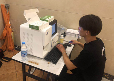 査五一成人漫画的儀器有不同類型