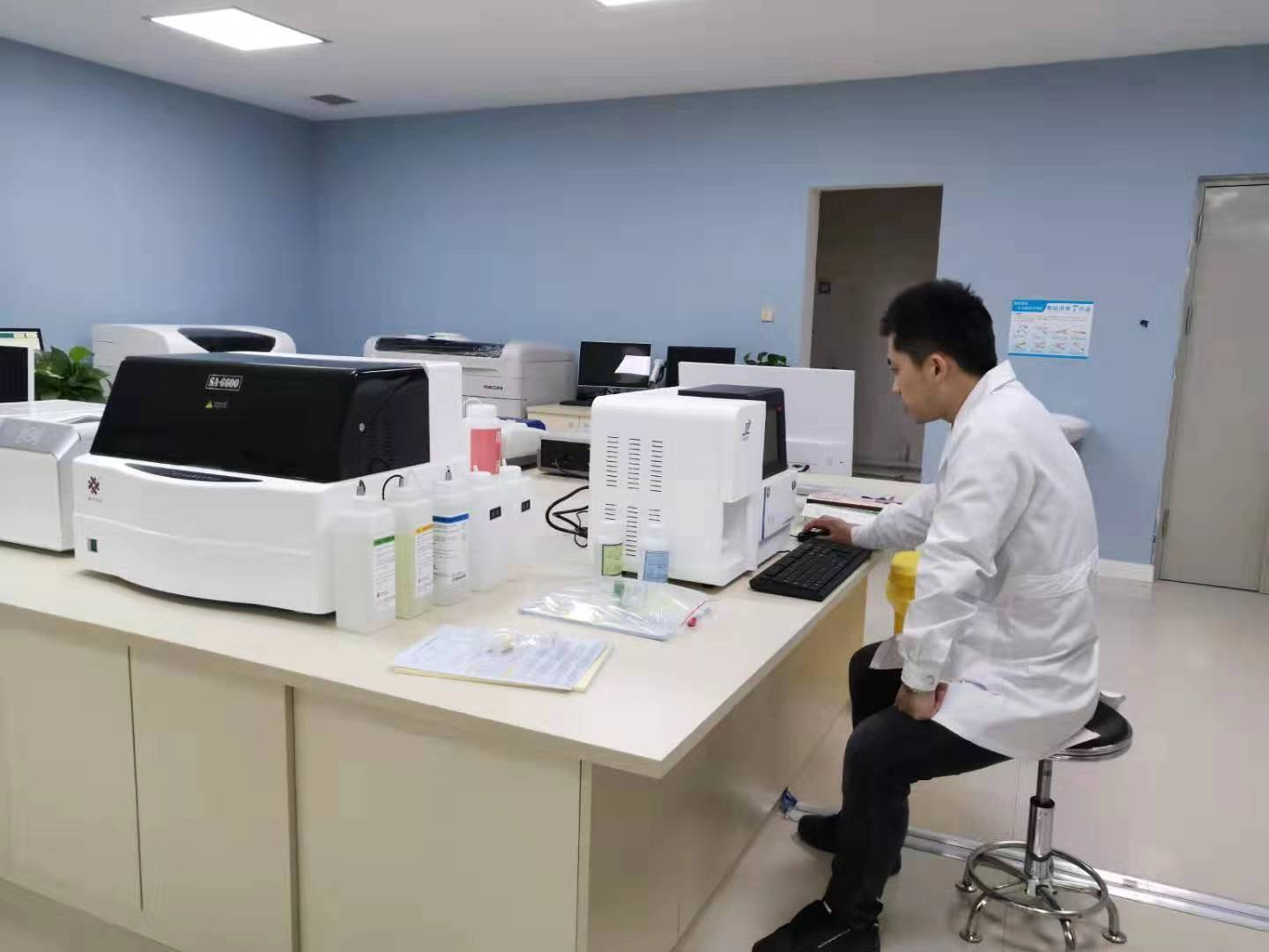 五一成人漫画分析儀